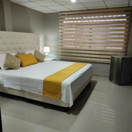 Royalinn Guayaquil Extérieur photo
