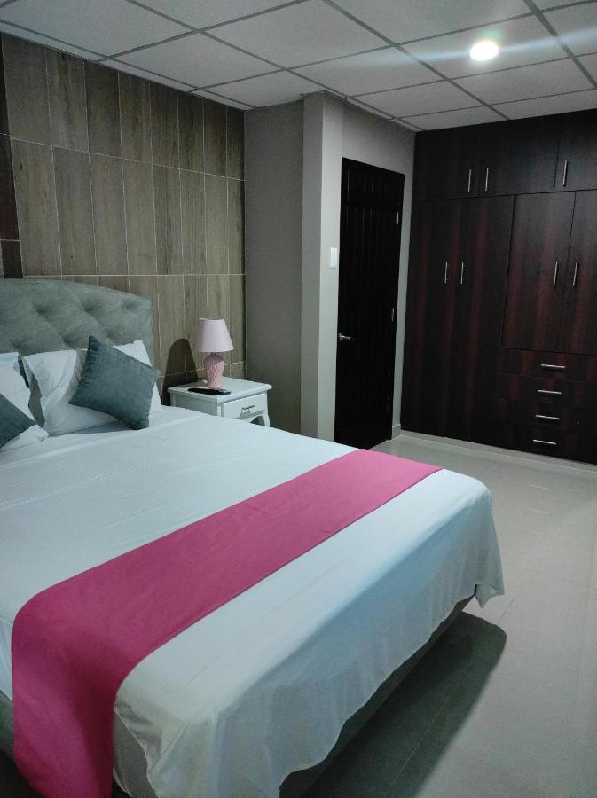 Royalinn Guayaquil Extérieur photo